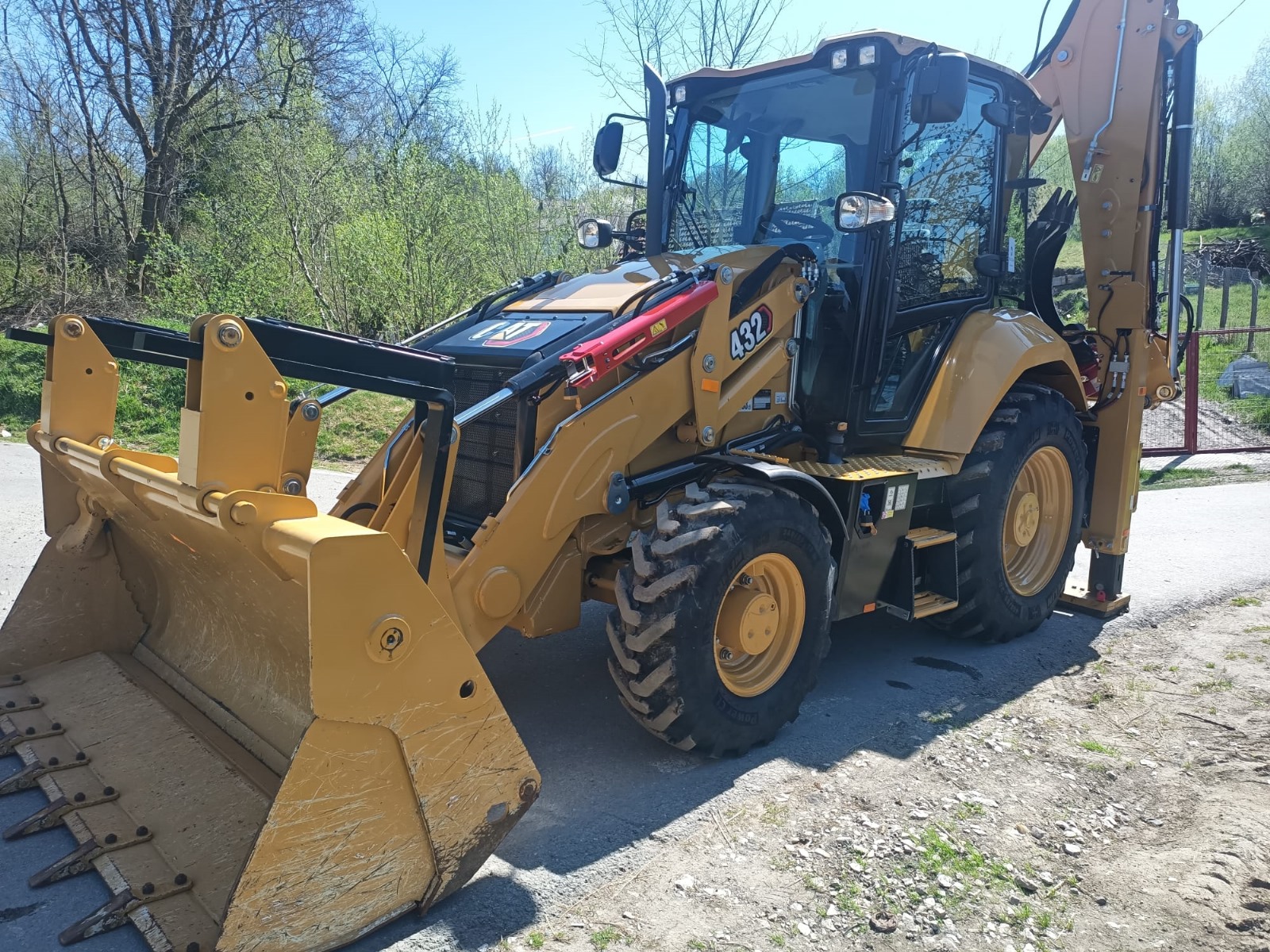 CAT 432