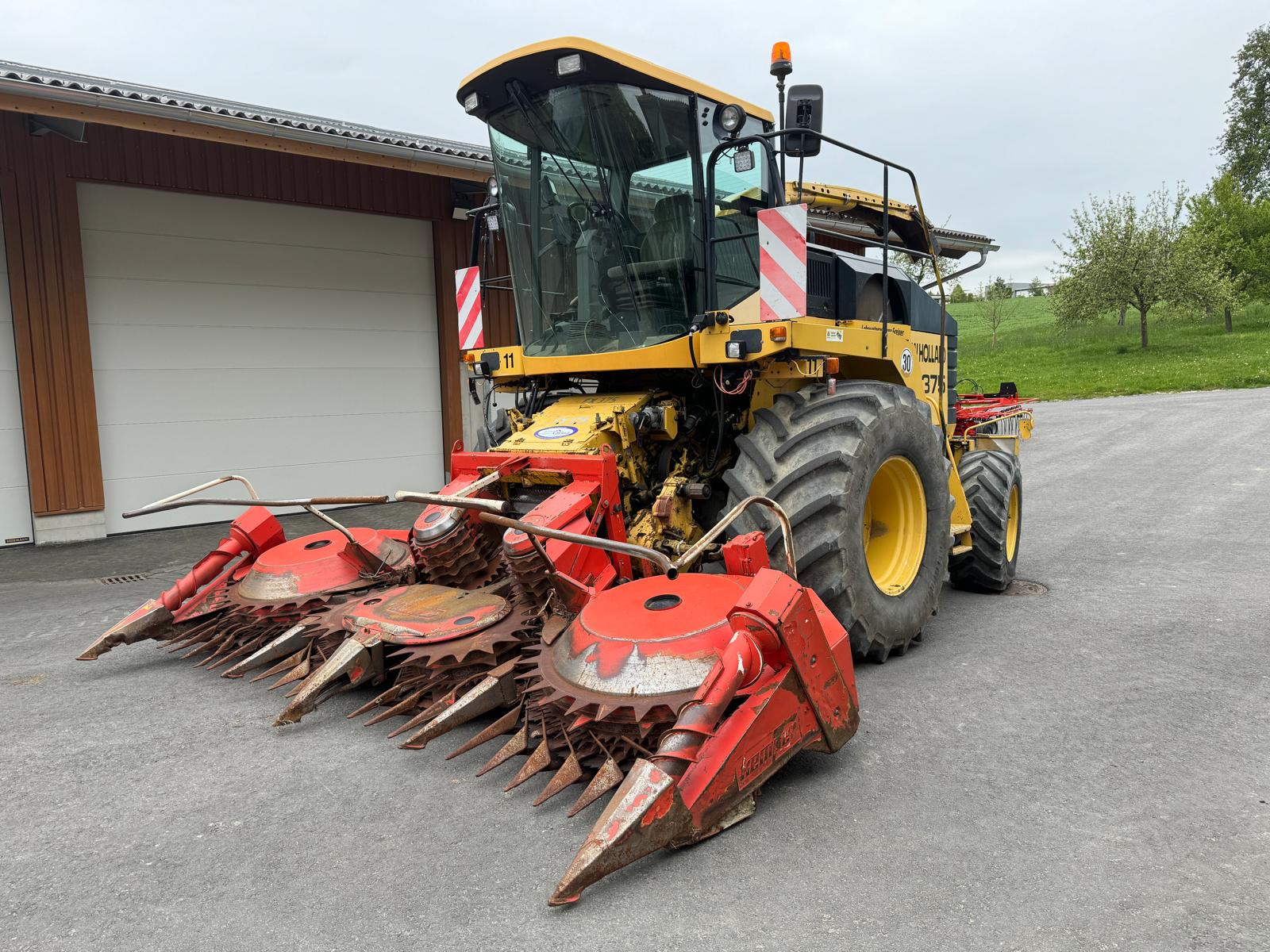 New Holland FX375