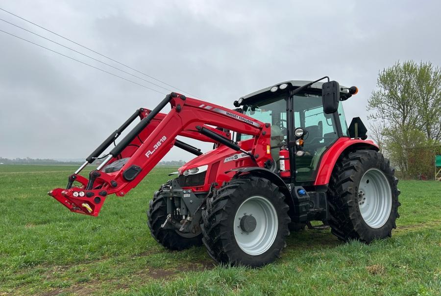 Massey Ferguson 5710S