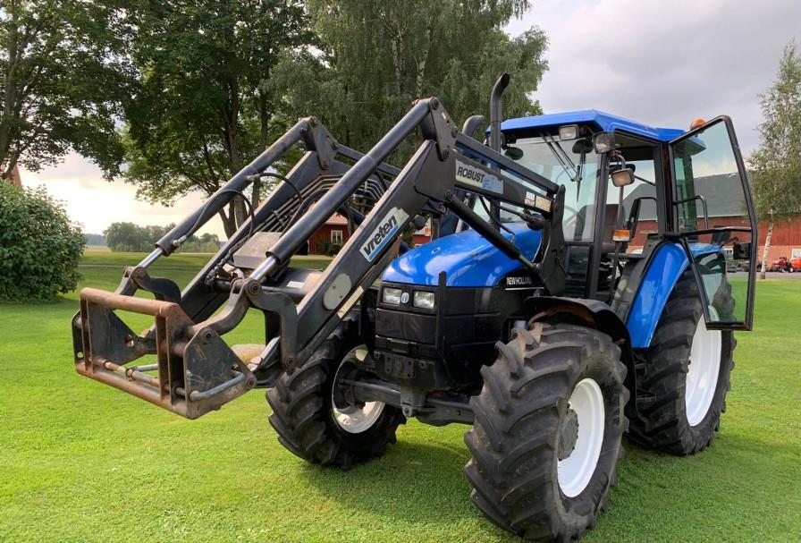 New Holland TS 100