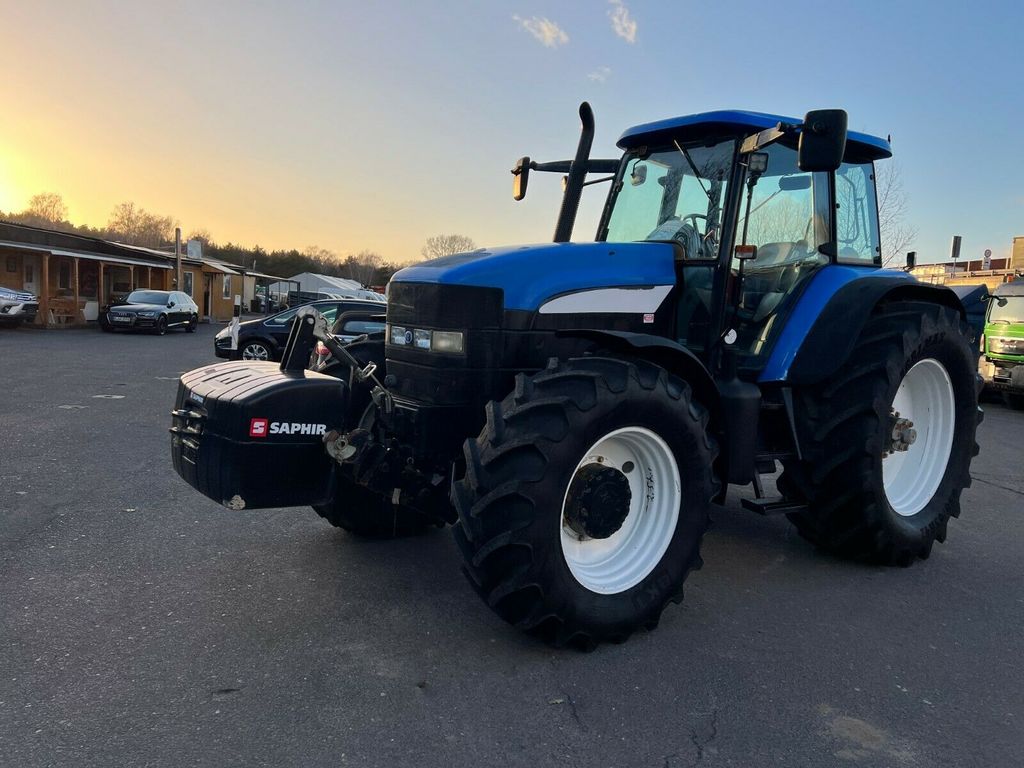 New Holland TM190